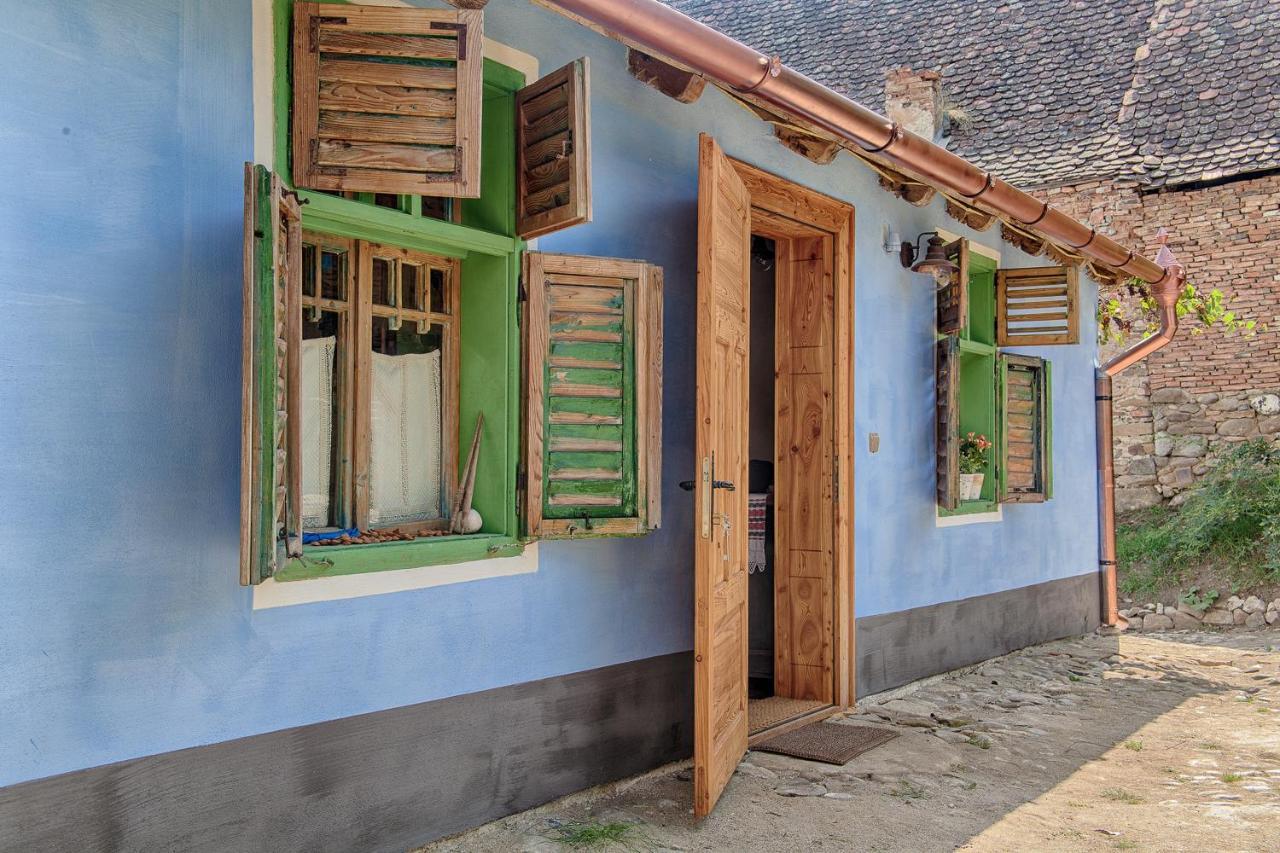 Viscri 32 - White Barn And Blue House Hotel Екстериор снимка